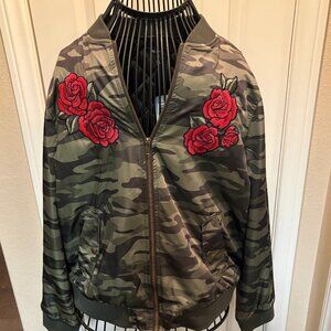 Torrid CamoRose Jacket - Women' Size 2X